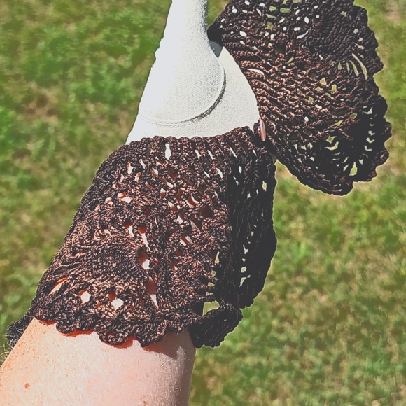 Handmade Crocheted Collar - Picture 8 of 15